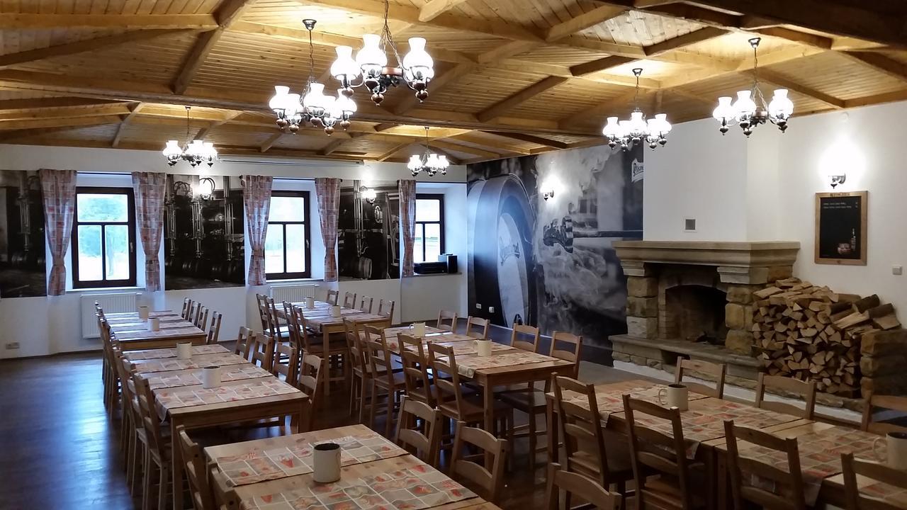 Hotel Strelnice Teplice nad Metují Exteriör bild
